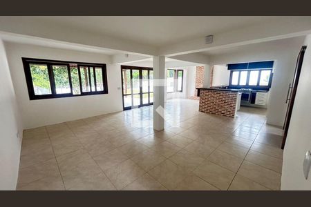 Sala de casa para alugar com 3 quartos, 220m² em Los Álamos, Cotia