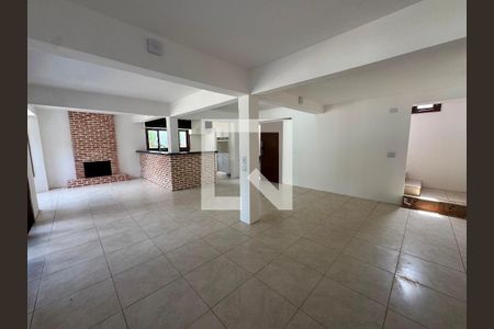 Sala de casa para alugar com 3 quartos, 220m² em Los Álamos, Cotia