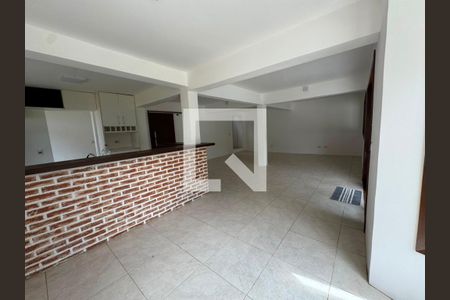 Sala de casa para alugar com 3 quartos, 220m² em Los Álamos, Cotia