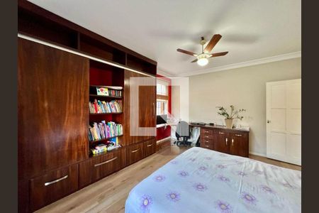 Casa à venda com 3 quartos, 300m² em Pacaembu, São Paulo