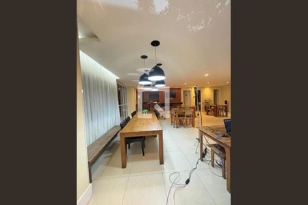 Apartamento à venda com 2 quartos, 55m² em Quitaúna, Osasco