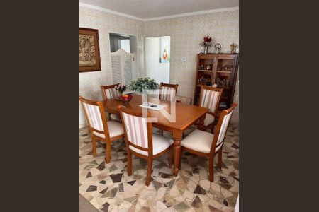 Casa à venda com 4 quartos, 215m² em Jardim Tarumã, Jundiaí