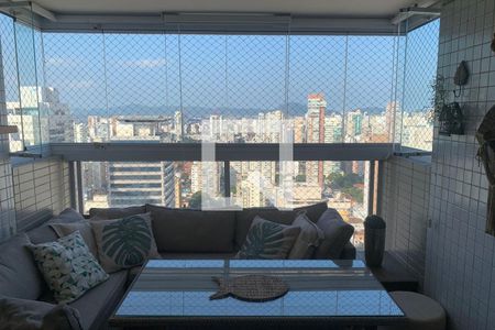Sala de apartamento para alugar com 2 quartos, 77m² em Gonzaga, Santos