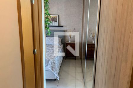 Suite 1 de apartamento para alugar com 2 quartos, 77m² em Gonzaga, Santos