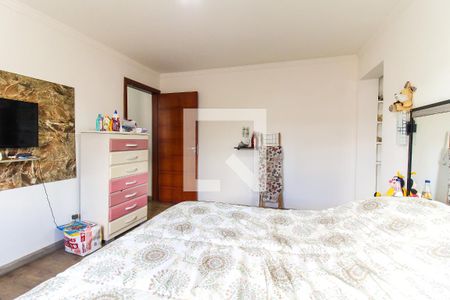 Suíte de casa à venda com 6 quartos, 230m² em Vila Brasil, São Paulo