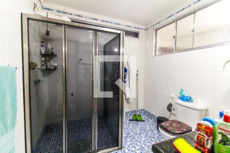 Banheiro da Suíte de casa à venda com 6 quartos, 230m² em Vila Brasil, São Paulo