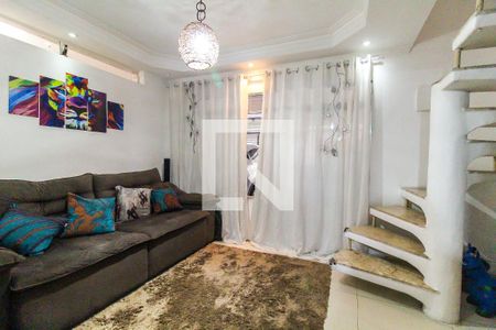 Sala de casa à venda com 6 quartos, 230m² em Vila Brasil, São Paulo