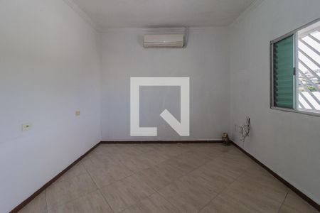 Quarto 1 de casa para alugar com 3 quartos, 250m² em Jardim Rosina, Mauá