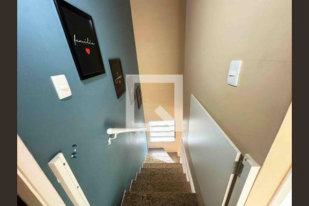 Acesso aos quartos de casa de condomínio à venda com 2 quartos, 65m² em Sítio das Paineiras/california, Barueri