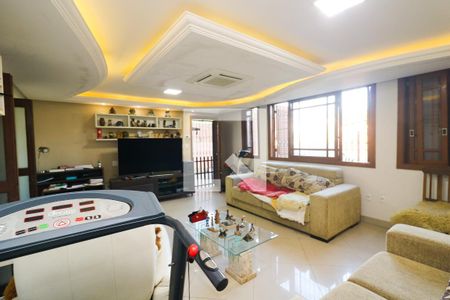 Sala de casa à venda com 4 quartos, 233m² em Cristal, Porto Alegre