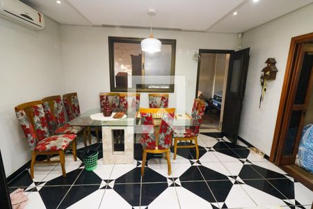 Sala de Jantar de casa à venda com 4 quartos, 233m² em Cristal, Porto Alegre