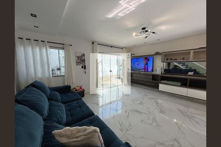 Sala de casa à venda com 4 quartos, 317m² em Del Castilho, Rio de Janeiro