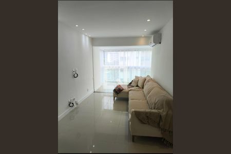 Sala de apartamento para alugar com 2 quartos, 80m² em Recreio dos Bandeirantes, Rio de Janeiro