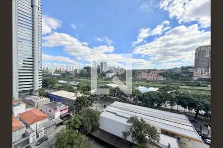 Vista  de apartamento à venda com 3 quartos, 93m² em Itaim Bibi, São Paulo