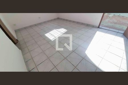 Casa para alugar com 2 quartos, 300m² em Pestana, Osasco