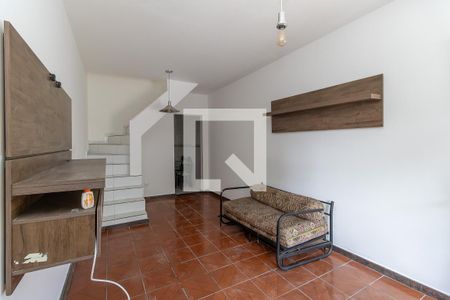 Sala de casa de condomínio à venda com 2 quartos, 87m² em Planalto, Belo Horizonte