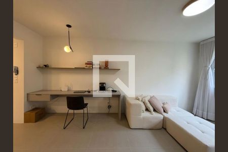 Sala de apartamento para alugar com 1 quarto, 58m² em Três Figueiras, Porto Alegre