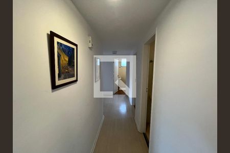 corredor  de apartamento para alugar com 3 quartos, 144m² em Real Parque, São Paulo