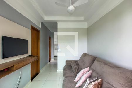 Sala de casa de condomínio para alugar com 2 quartos, 50m² em Vila Caiçara, Praia Grande