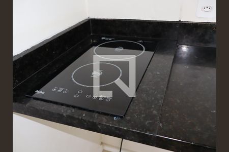 Sala e cozinha de apartamento para alugar com 2 quartos, 25m² em Vila Ema, São Paulo