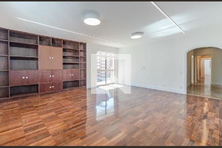 Apartamento para alugar com 4 quartos, 250m² em Jardim Paulista, São Paulo