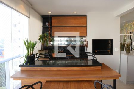 Varanda gourmet de apartamento à venda com 3 quartos, 134m² em Vila Anastácio, São Paulo