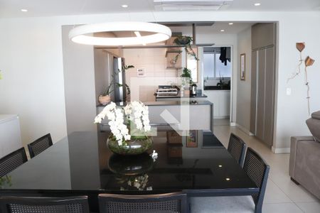 Sala de apartamento à venda com 3 quartos, 134m² em Vila Anastácio, São Paulo