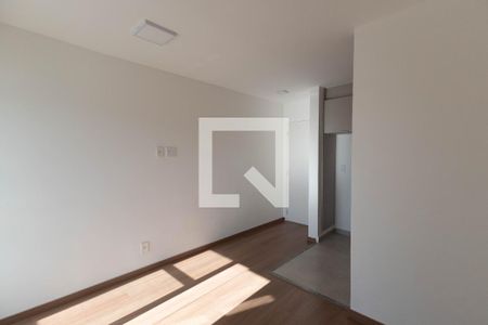 Sala / Cozinha  de kitnet/studio para alugar com 1 quarto, 33m² em Vila Mazzei, São Paulo