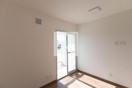 Sala / Cozinha  de kitnet/studio para alugar com 1 quarto, 33m² em Vila Mazzei, São Paulo