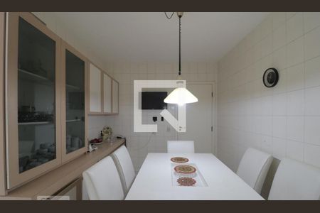 Apartamento à venda com 4 quartos, 270m² em Jardim Analia Franco, São Paulo