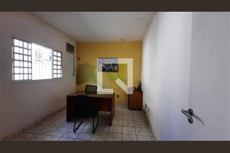 Casa à venda com 3 quartos, 287m² em Jardim das Acacias, São Paulo