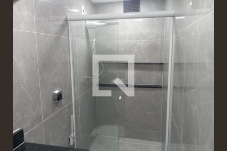 Banheiro de apartamento para alugar com 1 quarto, 65m² em Barra da Tijuca, Rio de Janeiro
