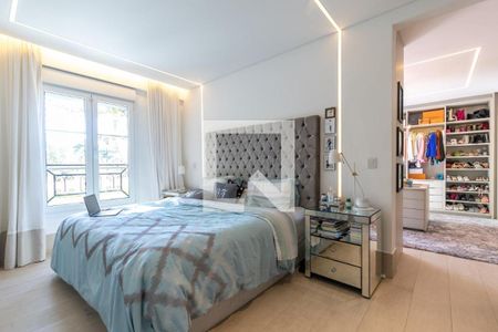 Casa à venda com 8 quartos, 550m² em Jardim Petropolis, São Paulo