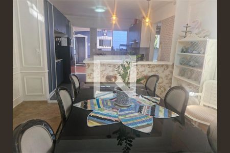 Casa à venda com 5 quartos, 254m² em Santo Amaro, São Paulo