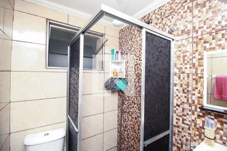 Banheiro de casa à venda com 1 quarto, 108m² em Vila Lutécia, Santo André
