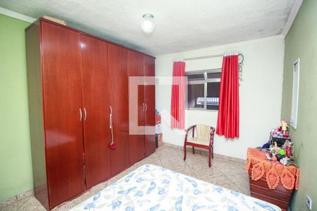 Quarto 1 de casa à venda com 1 quarto, 108m² em Vila Lutécia, Santo André