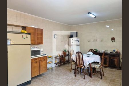 Casa de Condomínio à venda com 3 quartos, 214m² em Vila Sao Paulo, São Paulo