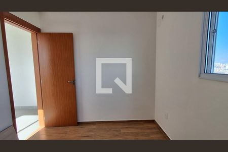 Quarto 1 de apartamento para alugar com 2 quartos, 36m² em Vila Palmares, São Caetano do Sul