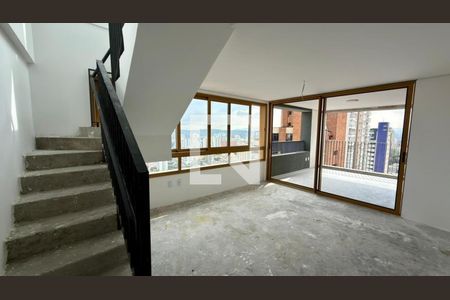 Apartamento à venda com 3 quartos, 211m² em Sumaré, São Paulo