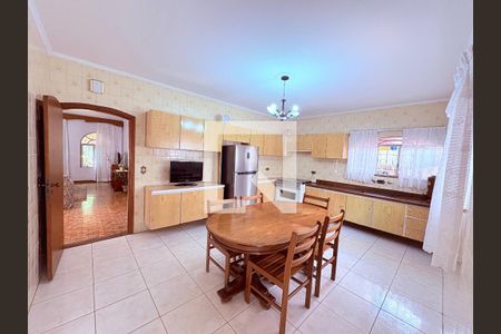 100_Cozinha - Vanda Munhóz.JPG de casa à venda com 3 quartos, 233m² em Vila Carrão, São Paulo
