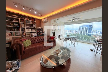 Apartamento à venda com 2 quartos, 93m² em Itaim Bibi, São Paulo