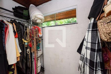 Casa à venda com 2 quartos, 137m² em Sapê, Niterói