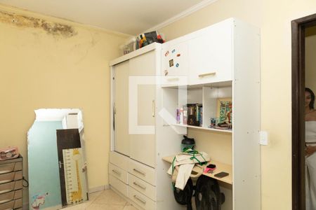 Quarto 2 de casa à venda com 2 quartos, 350m² em Cidade Líder, São Paulo