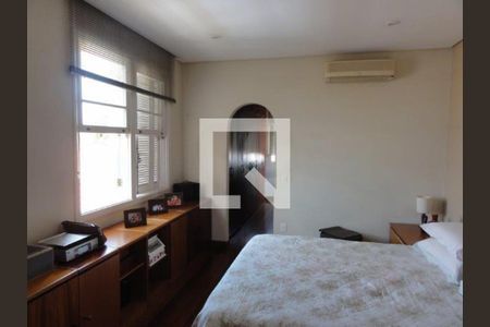 Casa à venda com 3 quartos, 200m² em Jardim São Paulo, São Paulo