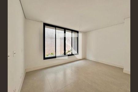 Casa à venda com 4 quartos, 846m² em Chácara Santo Antônio, São Paulo