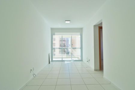 Sala de apartamento para alugar com 2 quartos, 68m² em Centro, Uberlândia
