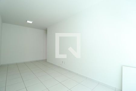 Sala de apartamento para alugar com 2 quartos, 68m² em Centro, Uberlândia