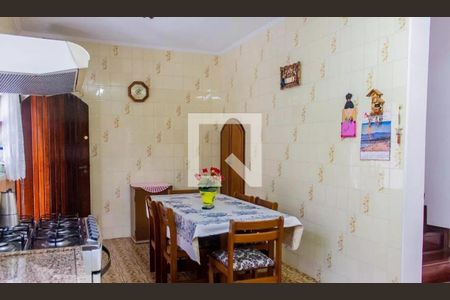 Casa à venda com 3 quartos, 144m² em Vila Lucinda, Santo André