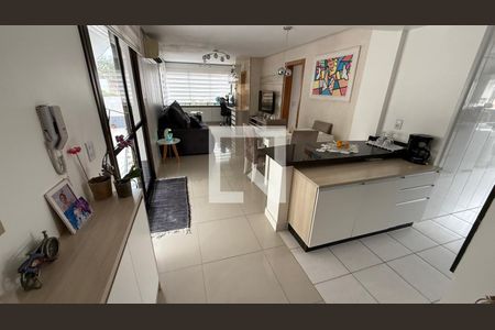Sala de apartamento para alugar com 2 quartos, 99m² em Partenon, Porto Alegre