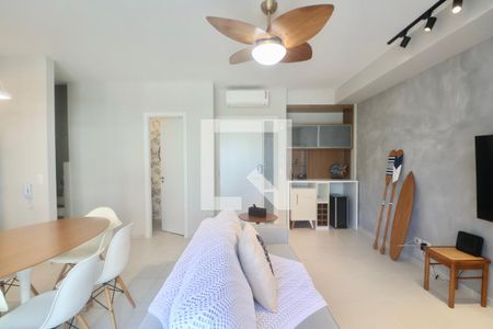 Sala de apartamento para alugar com 2 quartos, 80m² em Tortuga, Guarujá